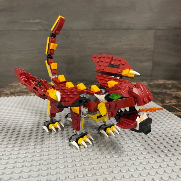 LEGO 31073 Mythical Creatures
3 in 1 Sets Mythical Creatures and Fire Dragon - Picture 4 of 8